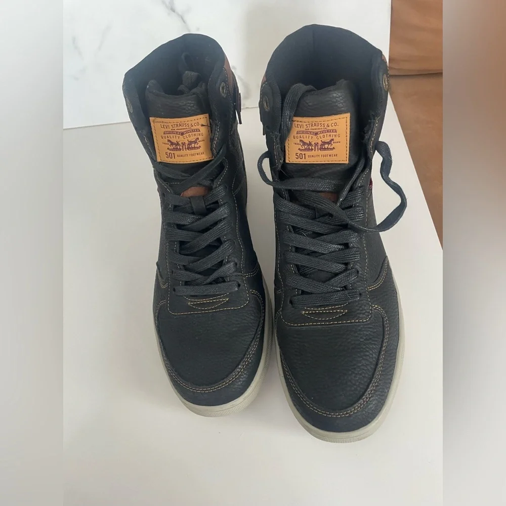 Levi's Men's Black and Tan Sneakers Jeffrey Hi 501 Core high-top sneakers sz 13